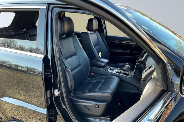 used 2017 Jeep Grand Cherokee car, priced at $13,995