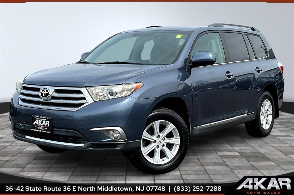 used 2012 Toyota Highlander car, priced at $10,095