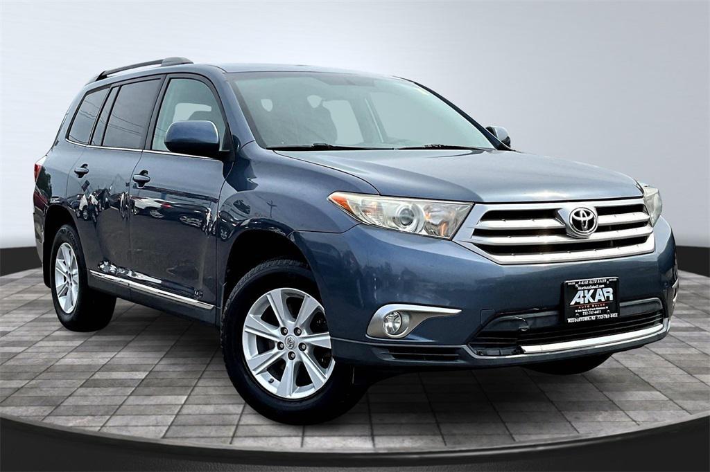 used 2012 Toyota Highlander car, priced at $10,095