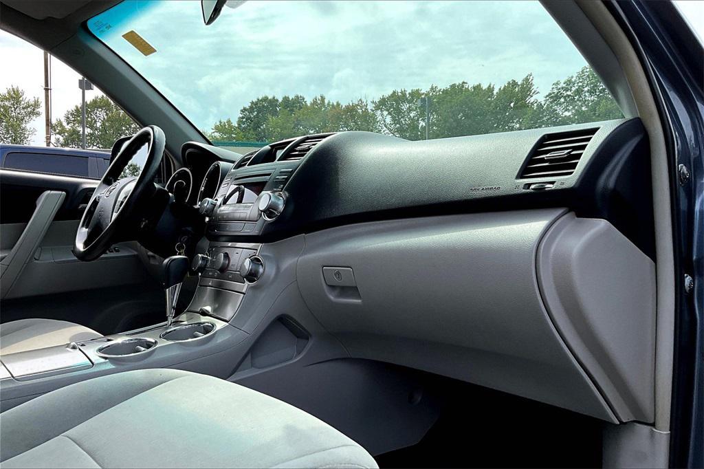 used 2012 Toyota Highlander car, priced at $10,095