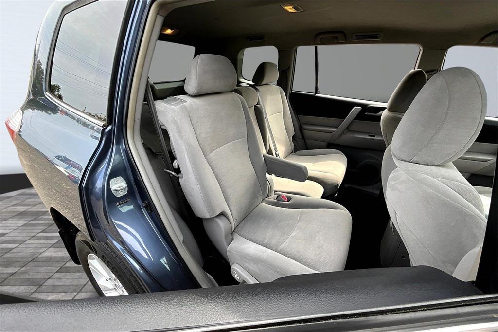 used 2012 Toyota Highlander car, priced at $10,095