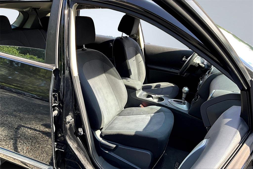 used 2014 Nissan Rogue Select car, priced at $7,495