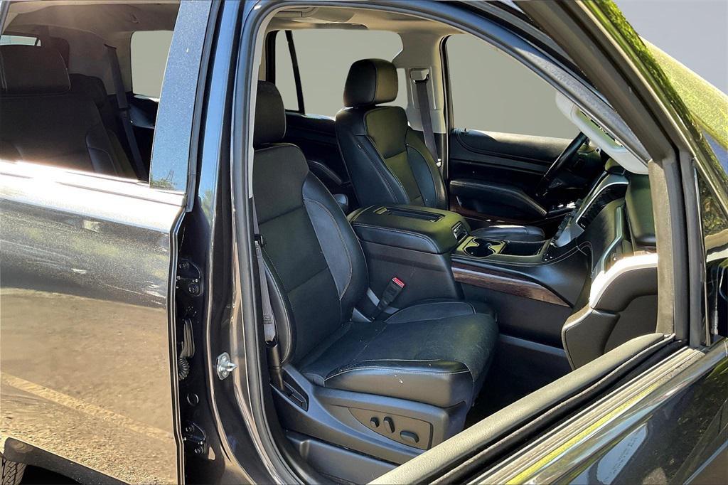 used 2017 GMC Yukon car, priced at $24,219