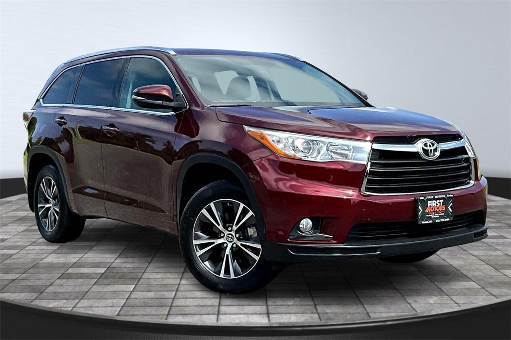 used 2016 Toyota Highlander car, priced at $19,295