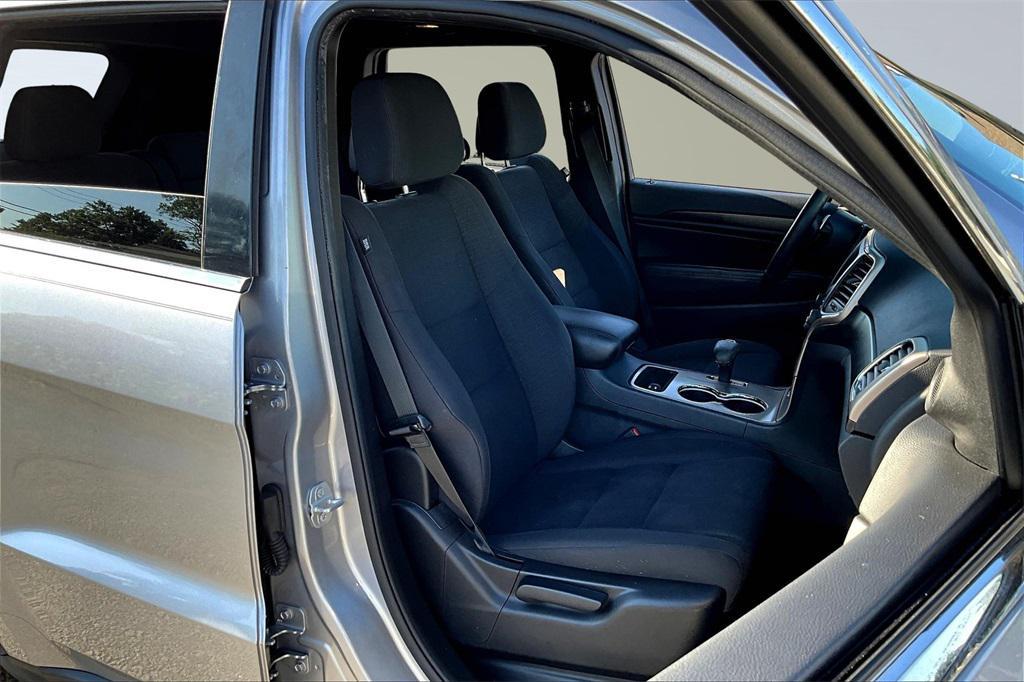 used 2015 Jeep Grand Cherokee car, priced at $12,895