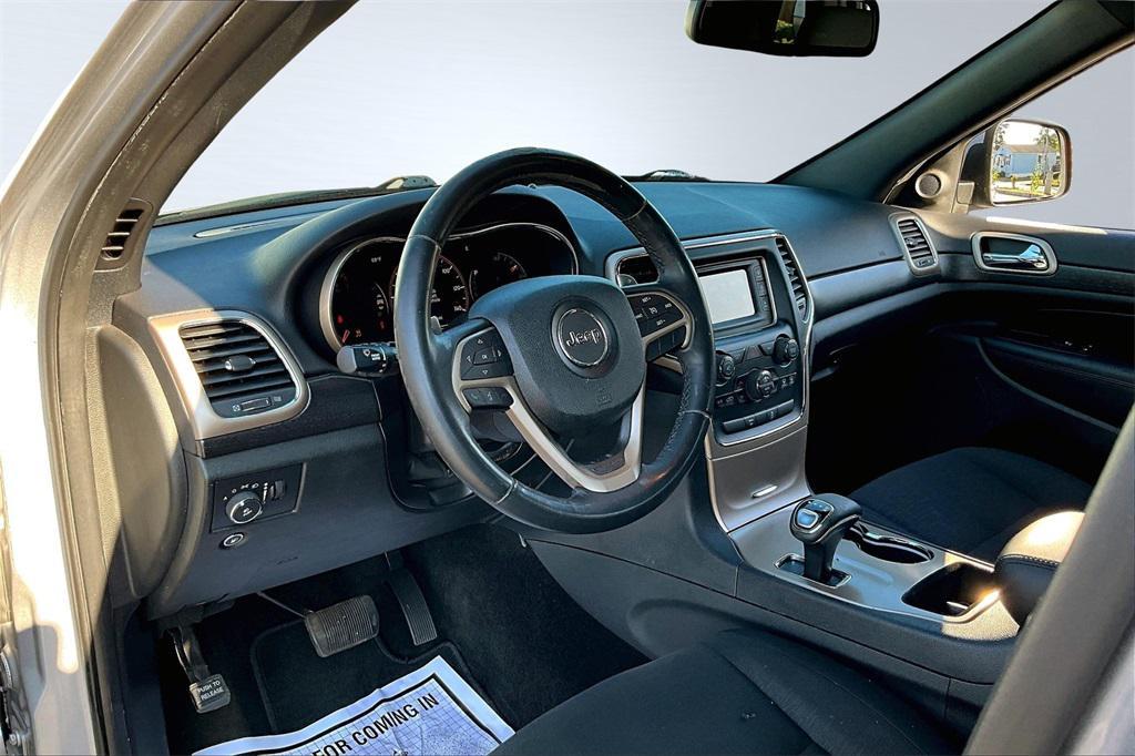 used 2015 Jeep Grand Cherokee car, priced at $12,895
