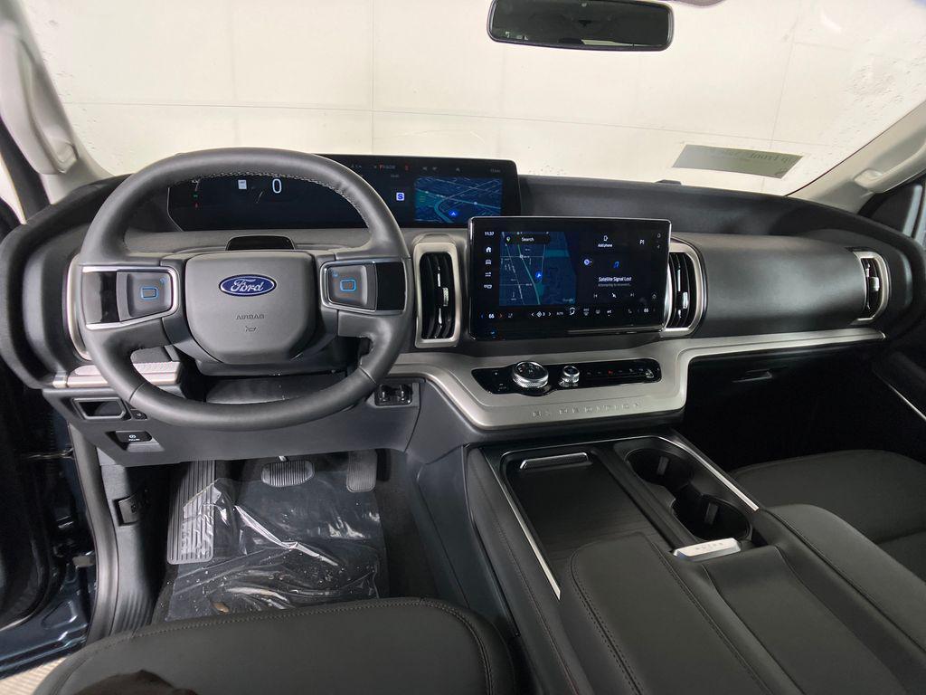 new 2025 Ford Expedition Max car, priced at $70,061