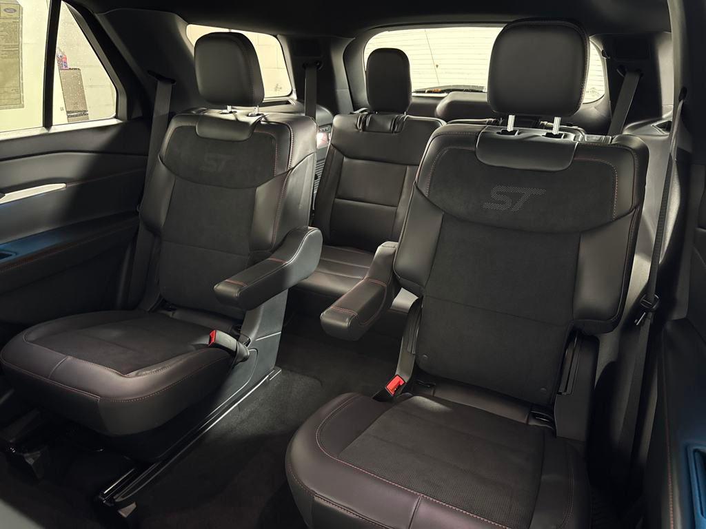 new 2025 Ford Explorer car, priced at $53,507