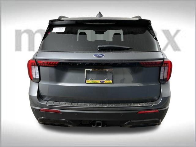 new 2025 Ford Explorer car, priced at $48,821