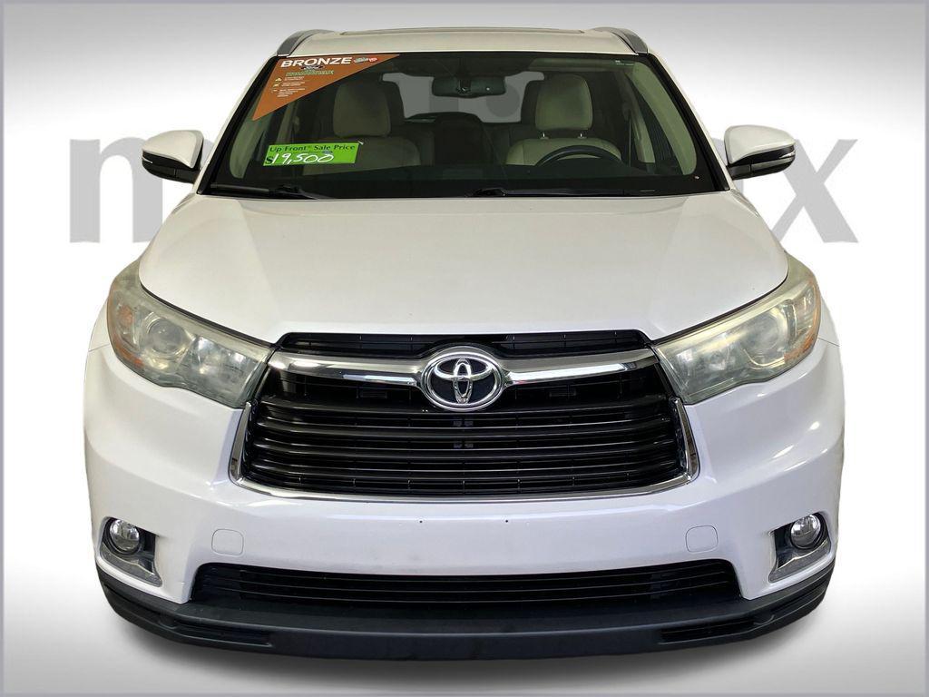 used 2015 Toyota Highlander car, priced at $19,501