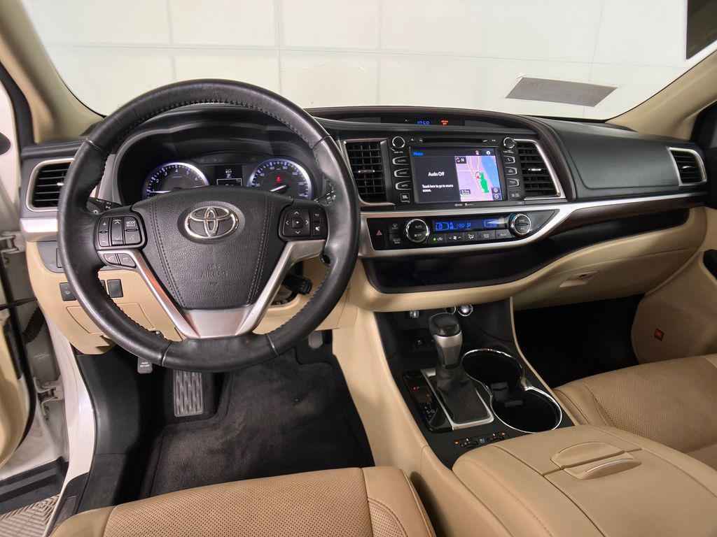 used 2015 Toyota Highlander car, priced at $19,501