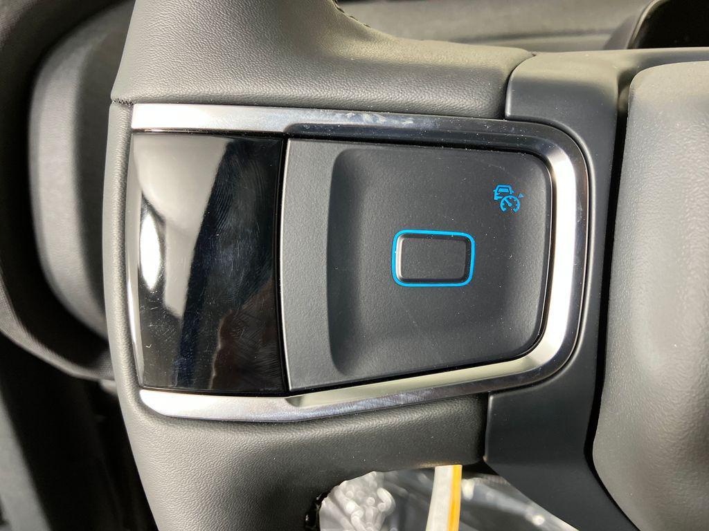 new 2025 Ford Expedition car, priced at $65,641