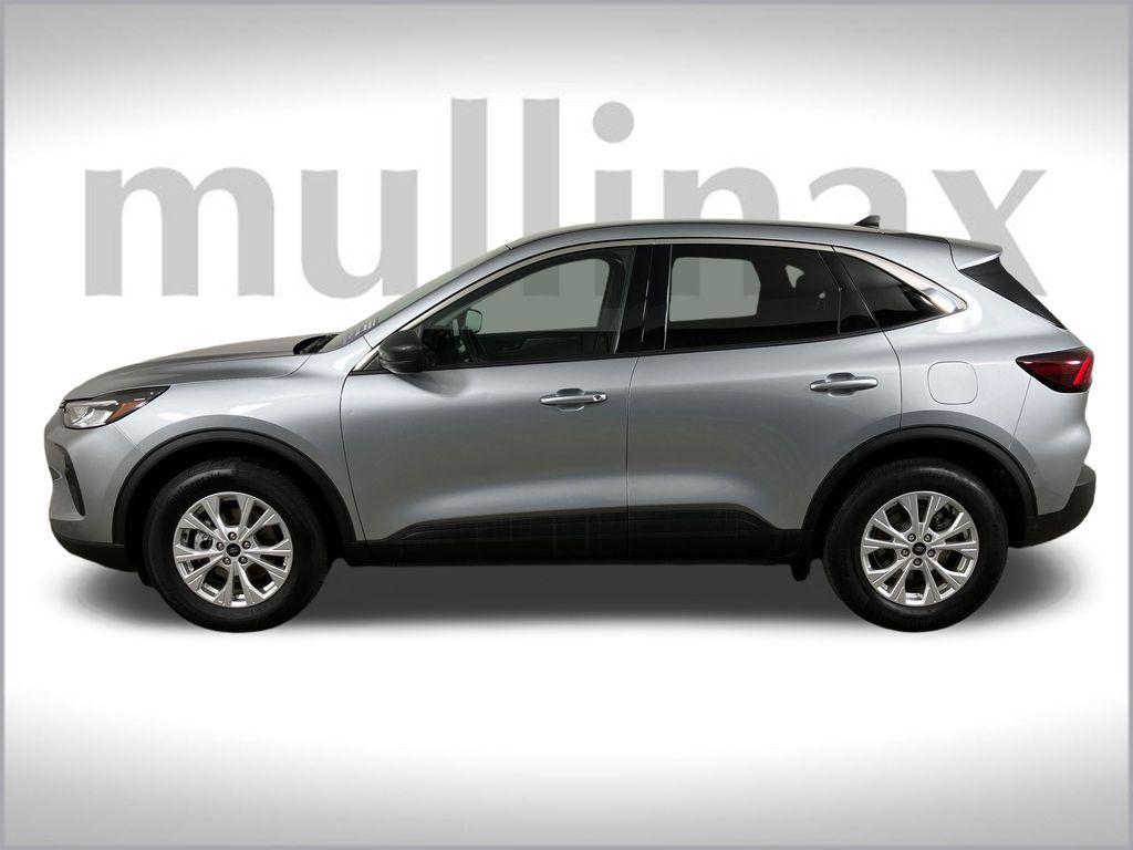 used 2024 Ford Escape car, priced at $22,500