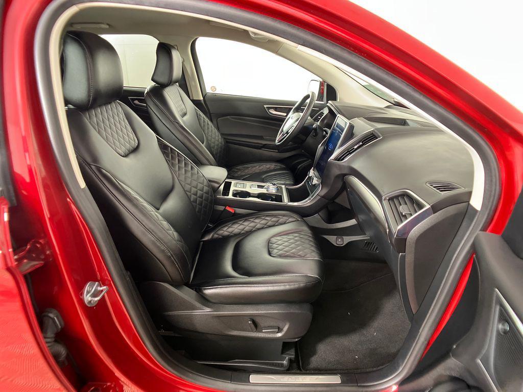 used 2024 Ford Edge car, priced at $28,500
