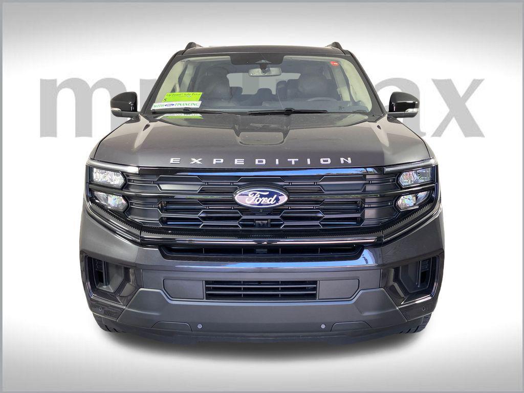 new 2025 Ford Expedition Max car, priced at $68,998