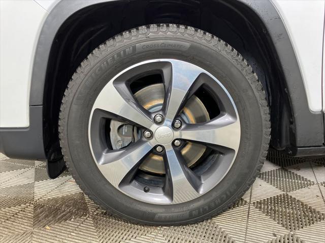 used 2019 Jeep Cherokee car, priced at $16,900