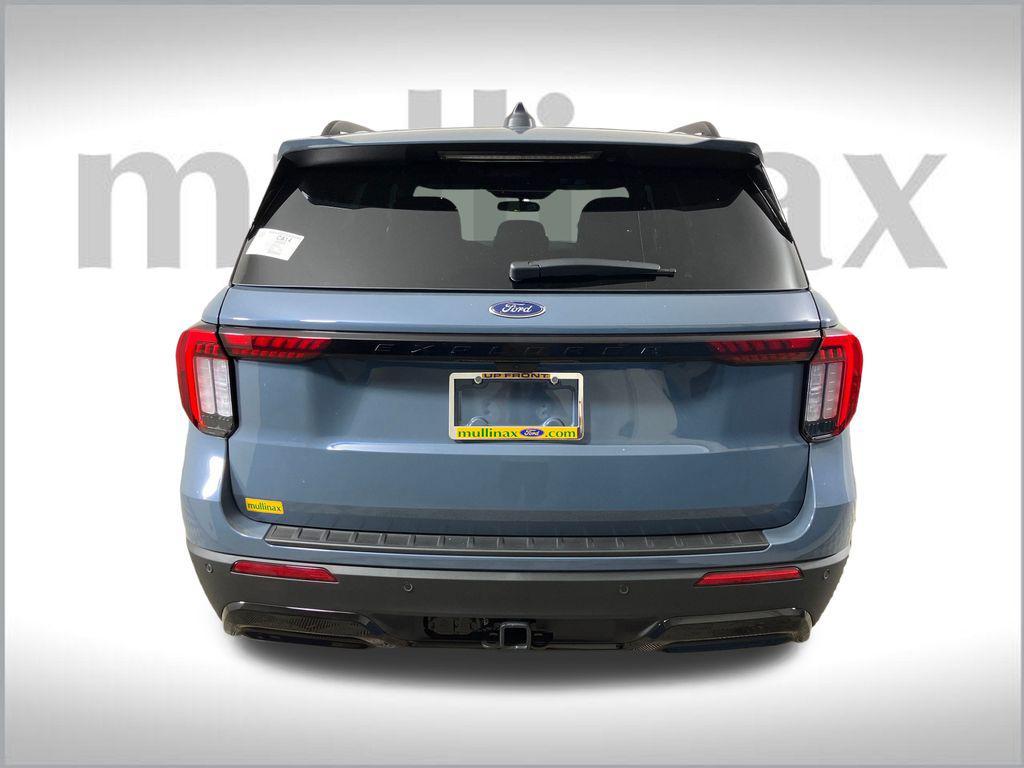 new 2025 Ford Explorer car, priced at $43,796