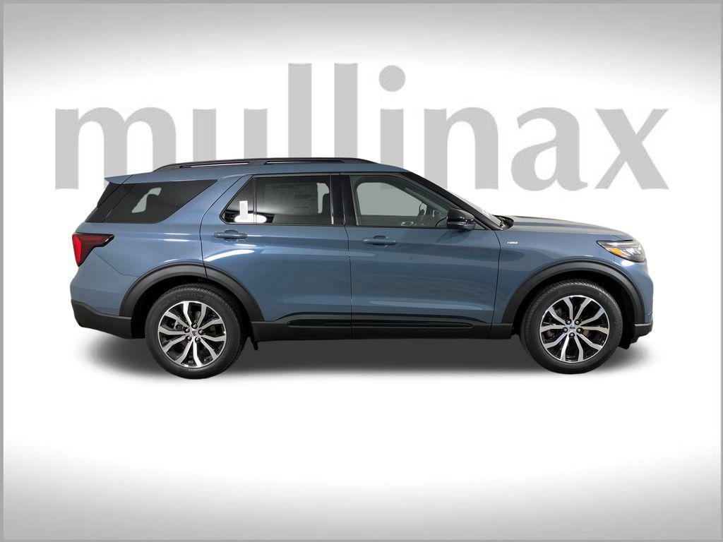 new 2025 Ford Explorer car, priced at $43,796