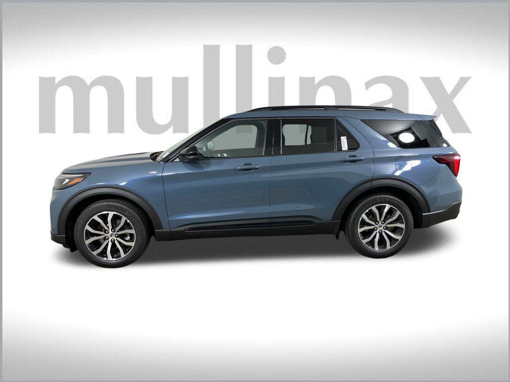 new 2025 Ford Explorer car, priced at $43,796