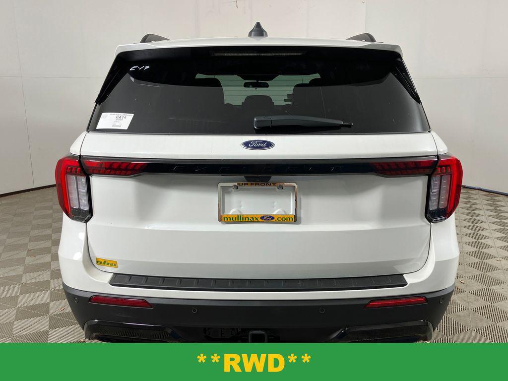 new 2025 Ford Explorer car, priced at $43,078