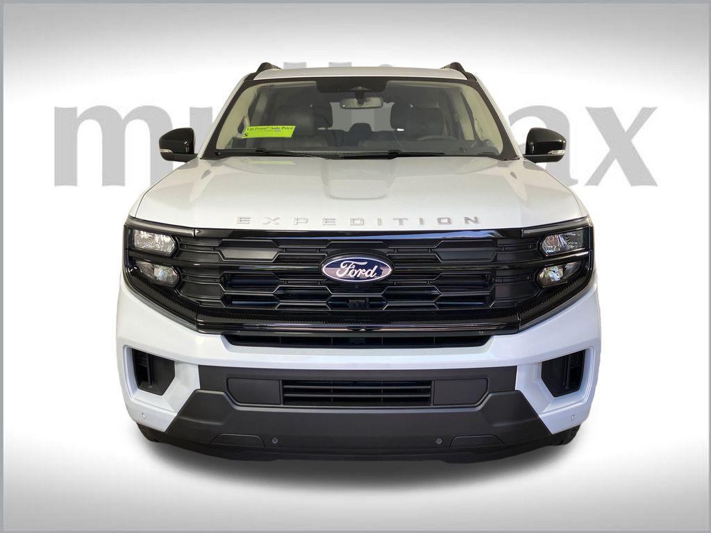 new 2025 Ford Expedition car, priced at $64,141