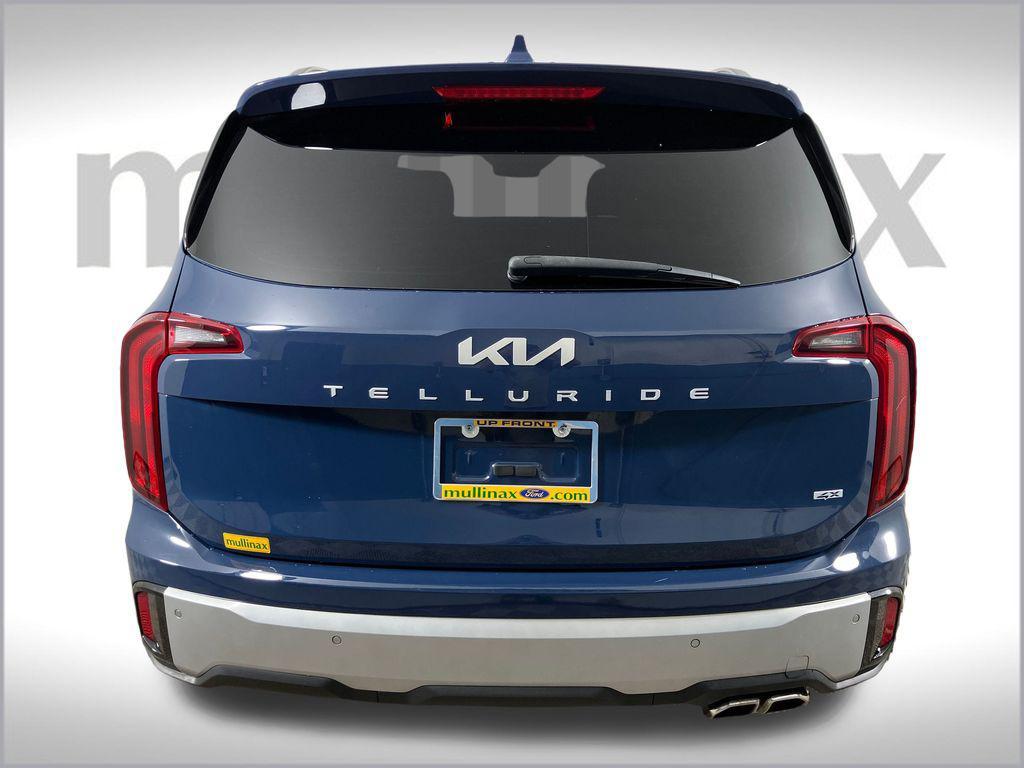 used 2024 Kia Telluride car, priced at $32,000
