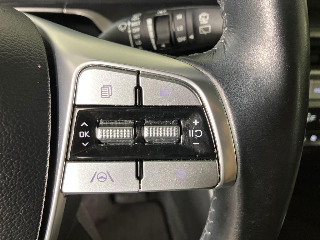 used 2024 Kia Telluride car, priced at $32,000