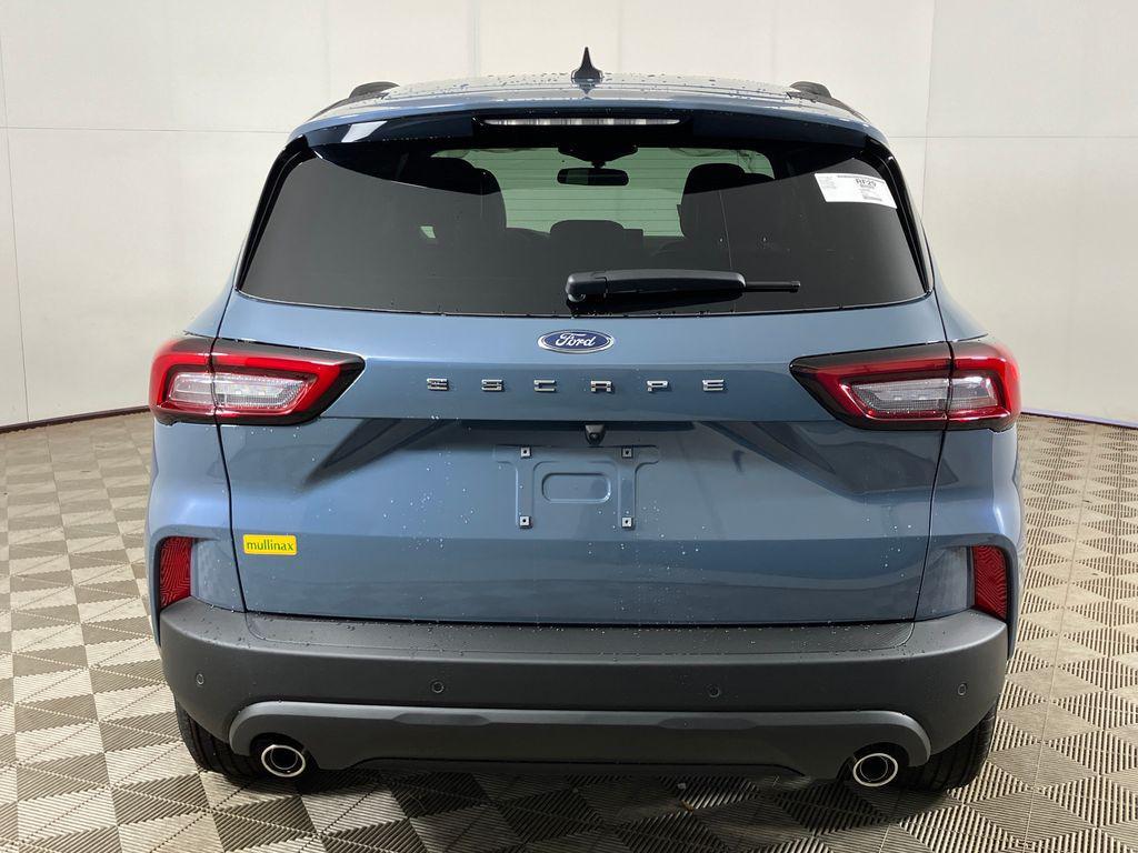 new 2026 Ford Escape car, priced at $32,395