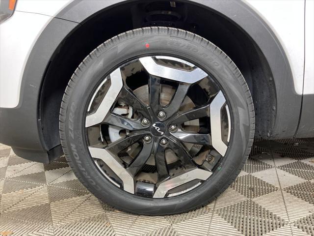 used 2024 Kia Telluride car, priced at $36,900