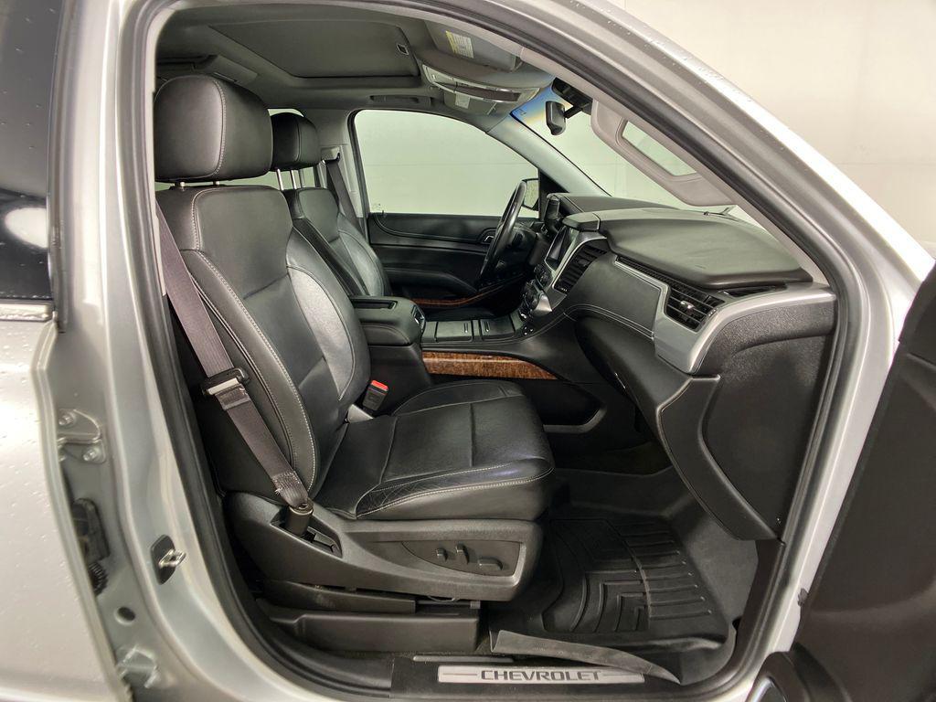used 2017 Chevrolet Suburban car, priced at $18,000