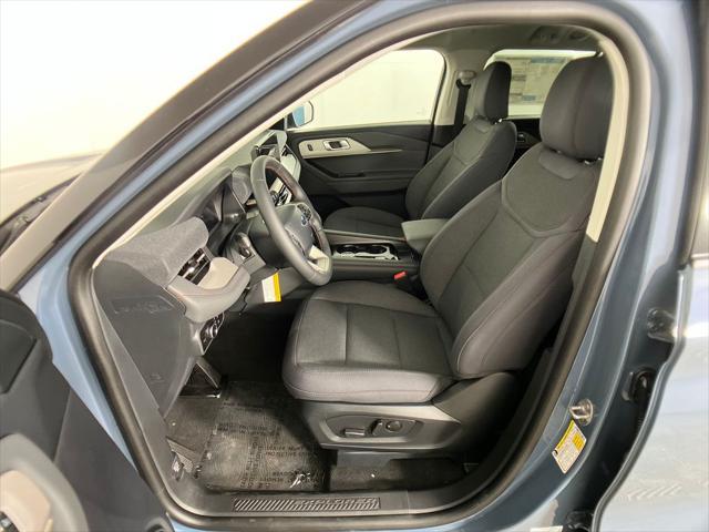 new 2025 Ford Explorer car, priced at $39,875
