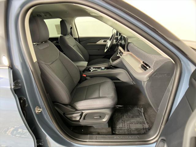 new 2025 Ford Explorer car, priced at $39,875