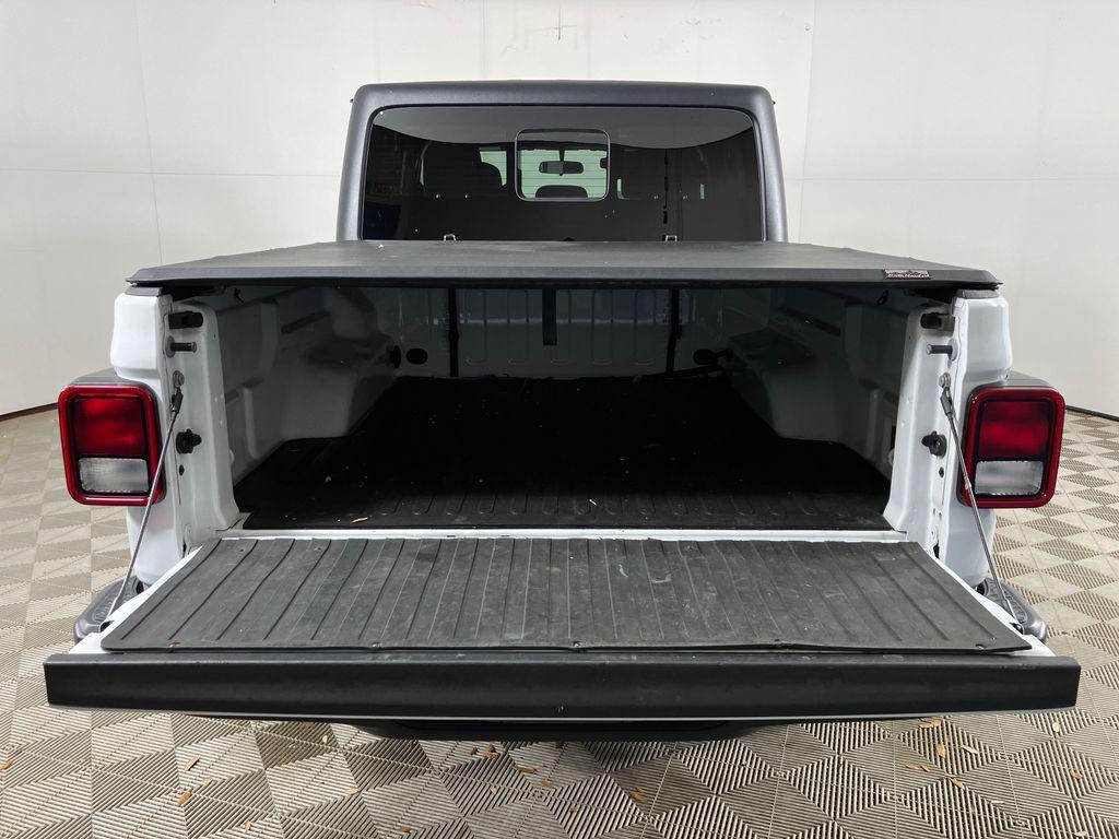 used 2023 Jeep Gladiator car, priced at $33,000