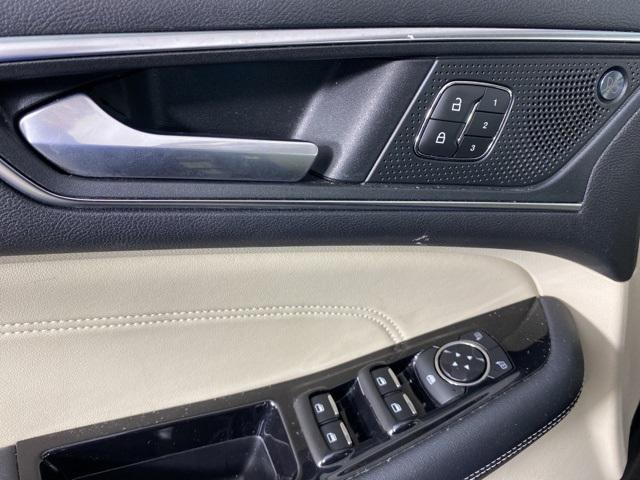 used 2019 Ford Edge car, priced at $16,900