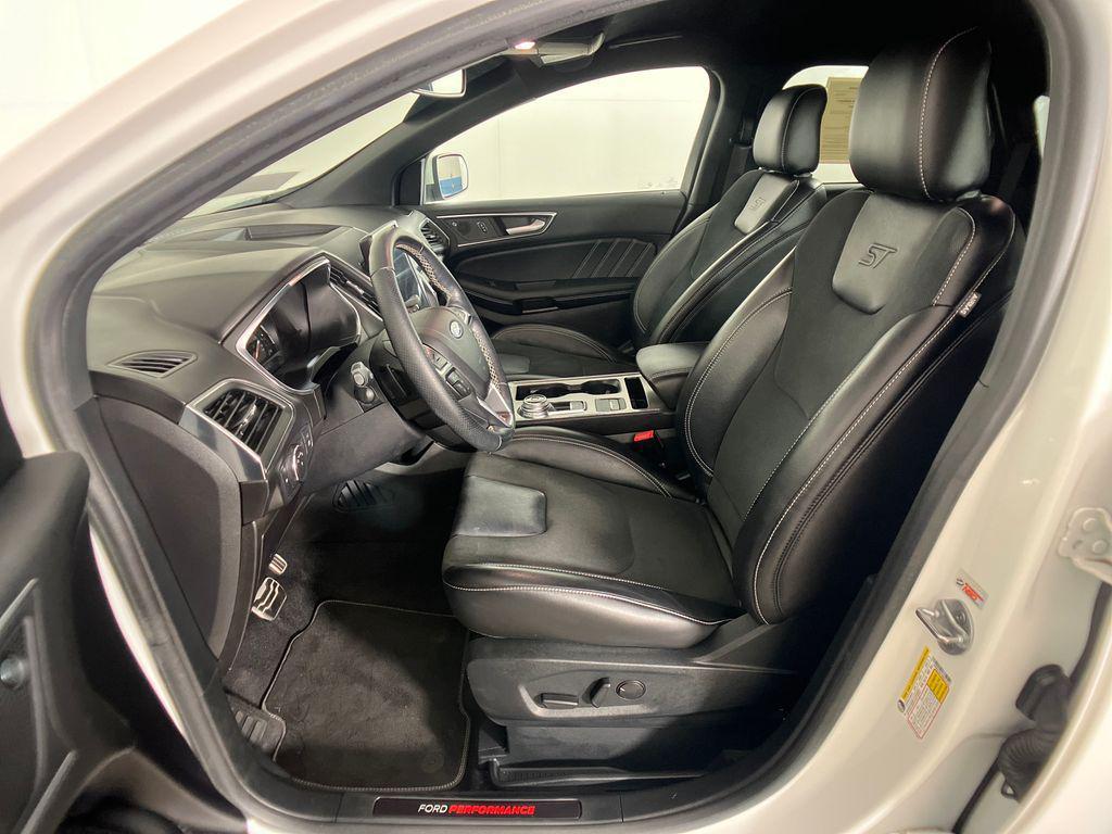 used 2021 Ford Edge car, priced at $24,900