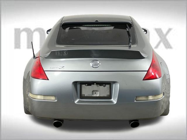 used 2004 Nissan 350Z car, priced at $10,900