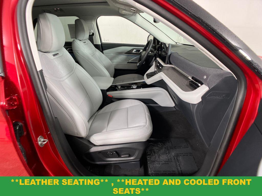 new 2025 Ford Explorer car, priced at $56,318