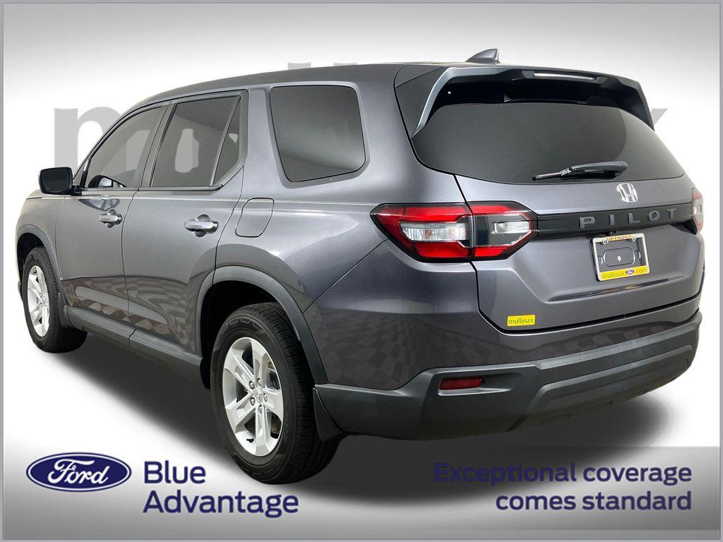 used 2023 Honda Pilot car, priced at $32,901