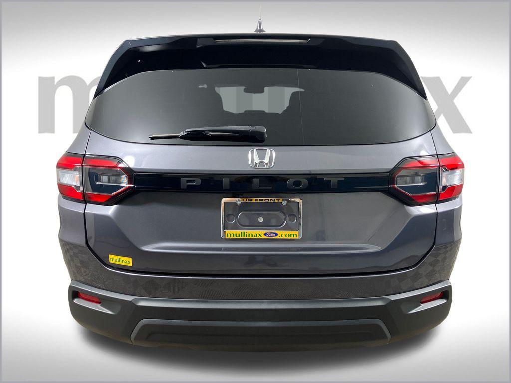 used 2023 Honda Pilot car, priced at $32,901