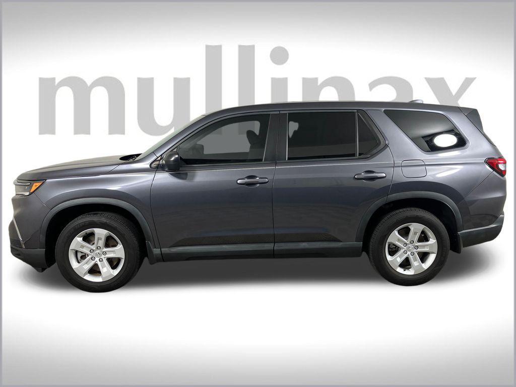 used 2023 Honda Pilot car, priced at $32,901