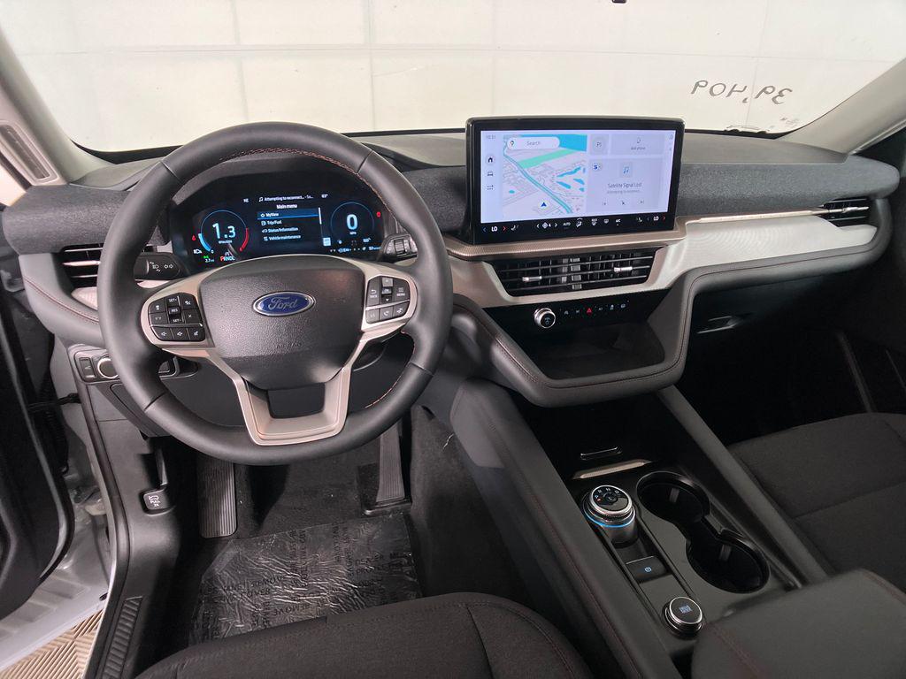 new 2025 Ford Explorer car, priced at $38,954