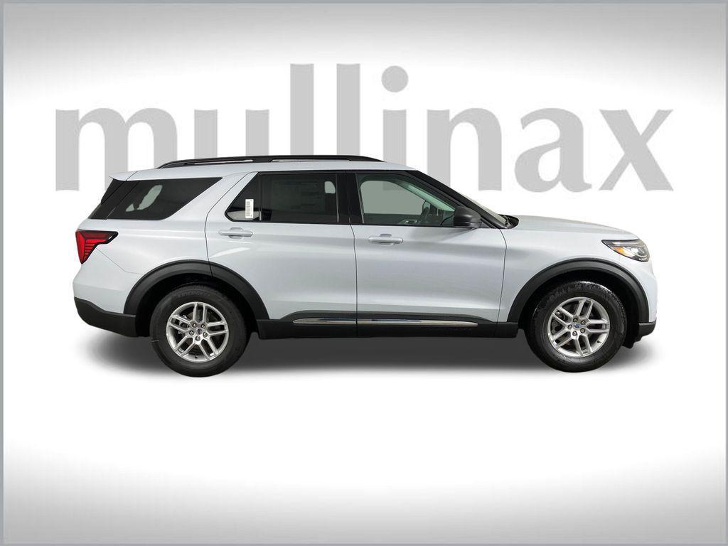 new 2025 Ford Explorer car, priced at $38,954
