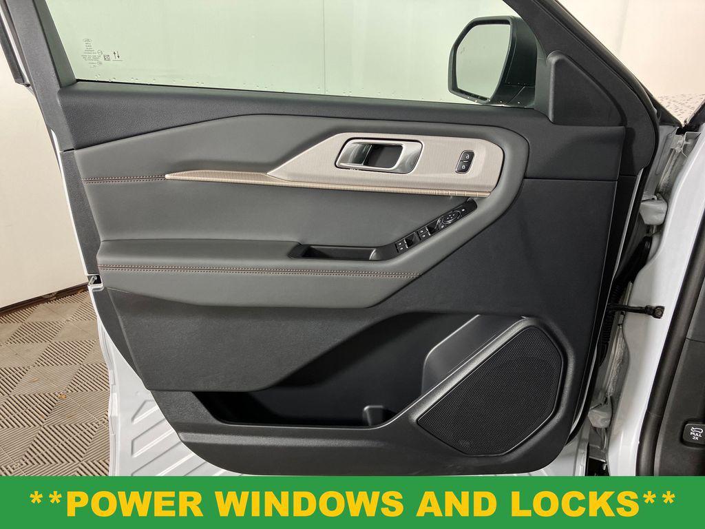 new 2025 Ford Explorer car, priced at $39,409