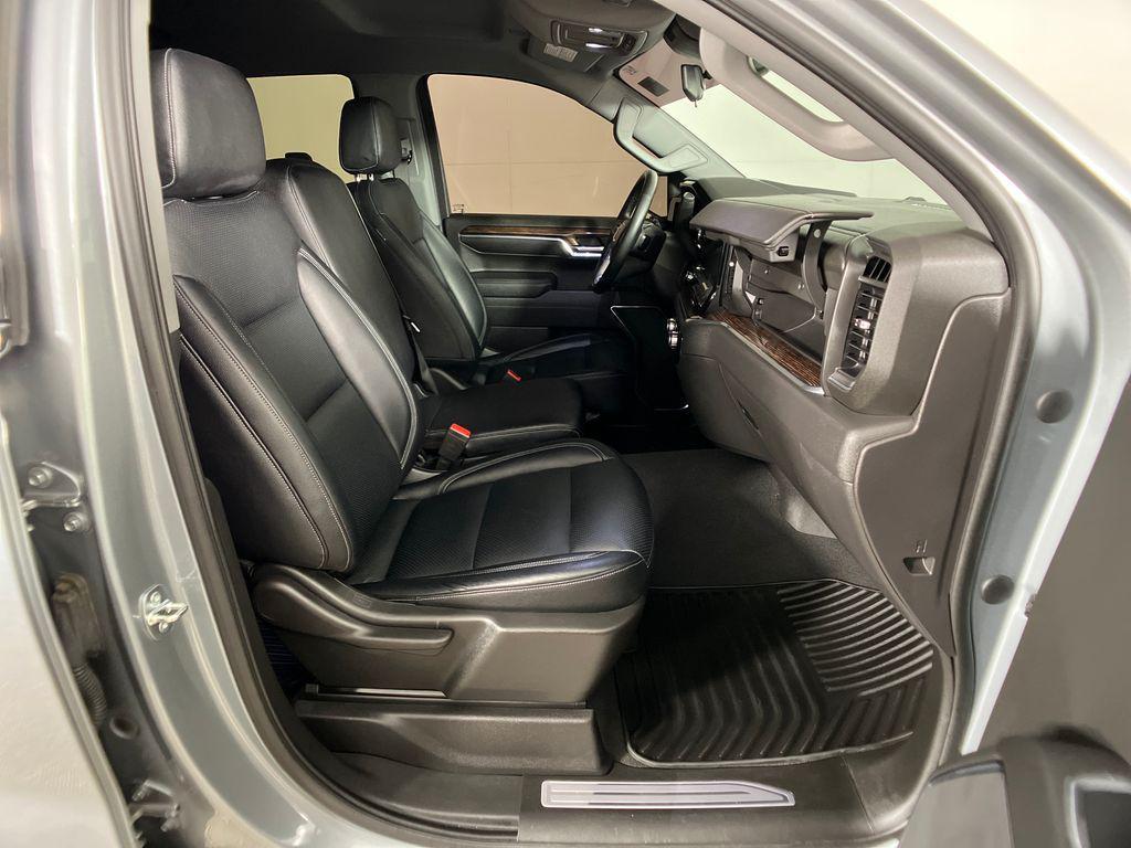 used 2023 GMC Sierra 1500 car, priced at $43,900