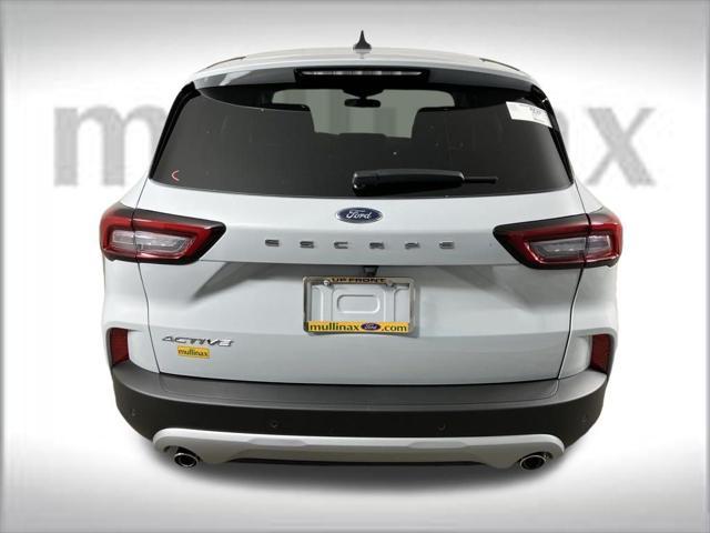 new 2025 Ford Escape car, priced at $30,049