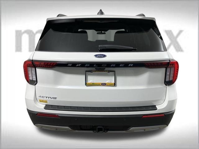 new 2025 Ford Explorer car, priced at $40,566