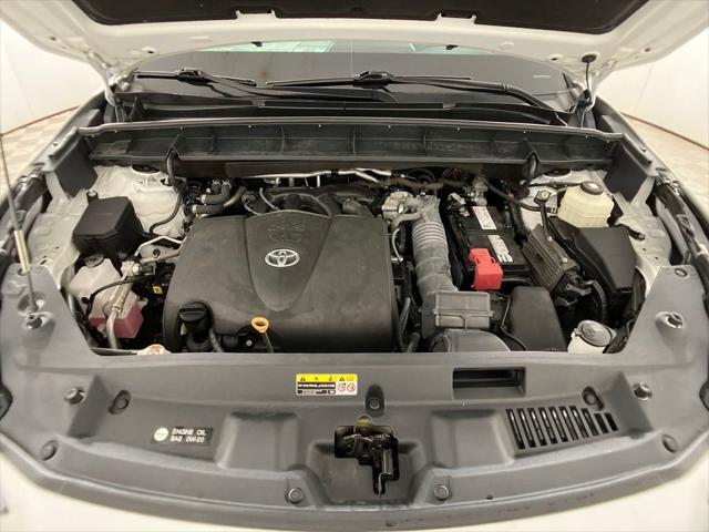 used 2020 Toyota Highlander car, priced at $32,000