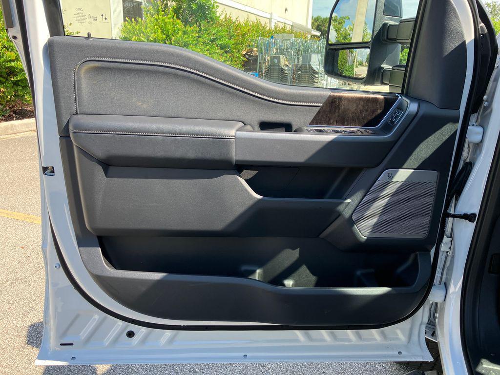new 2025 Ford F-250 car, priced at $87,736