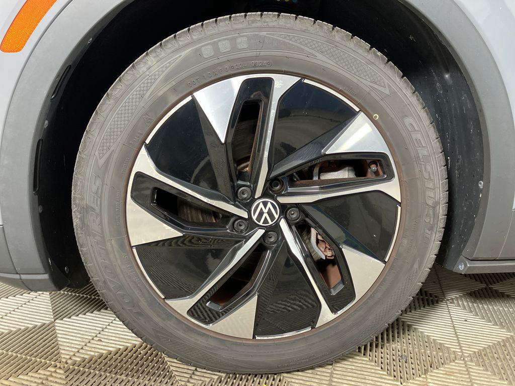 used 2021 Volkswagen ID.4 car, priced at $21,001