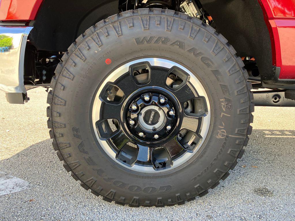new 2025 Ford F-250 car, priced at $80,086
